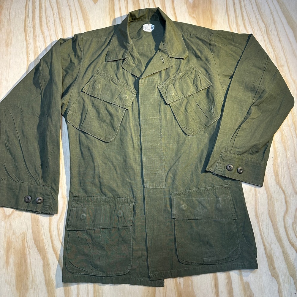 Vintage 1960s Vietnam War US Army Jungle Fatigue Jacket Slant Pockets Rip Stop